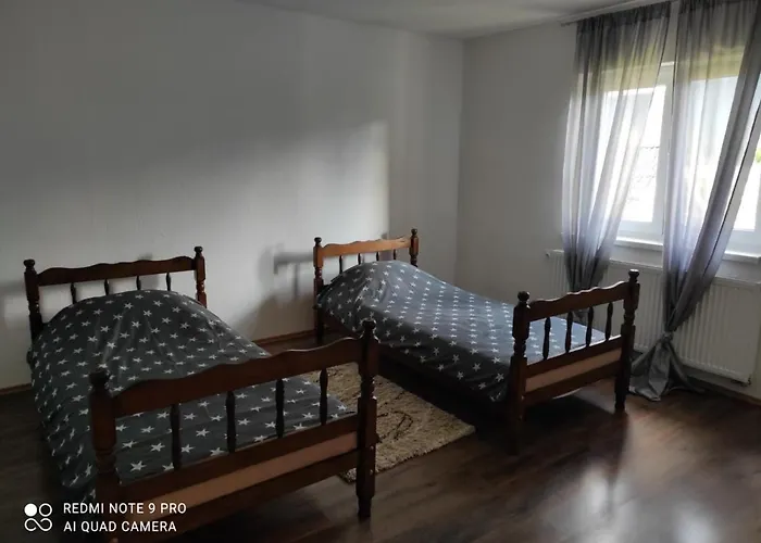 Meri Rooms